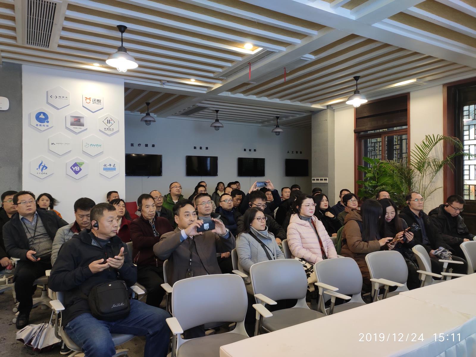 梦想小镇2.jpg 梦想小镇2.jpg